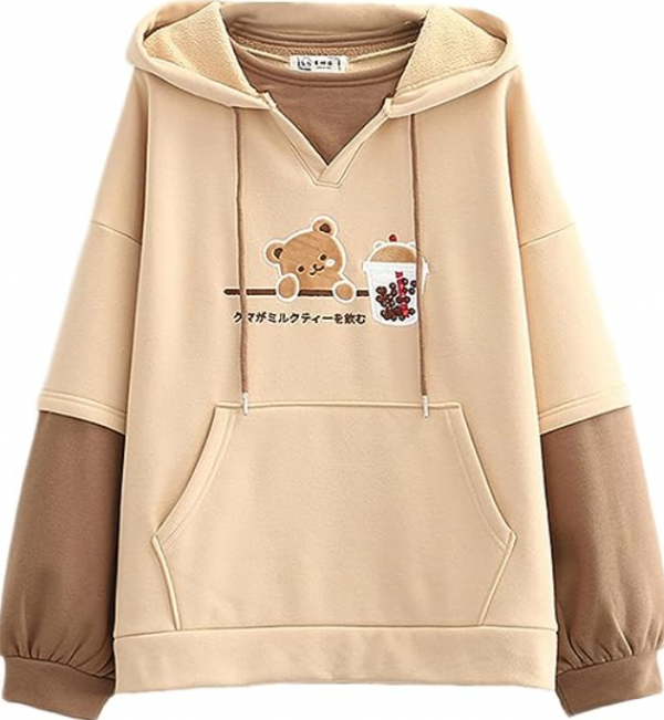 Hoodie dengan aplikasi patch lucu